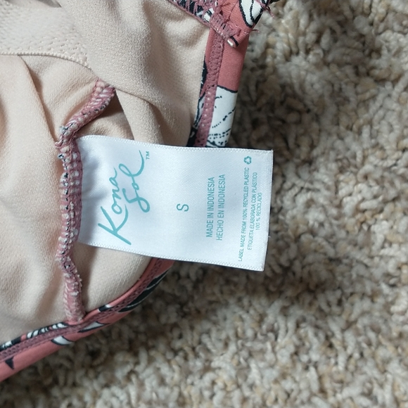 Floral One Piece Swimsuit - Picture 3 of 4